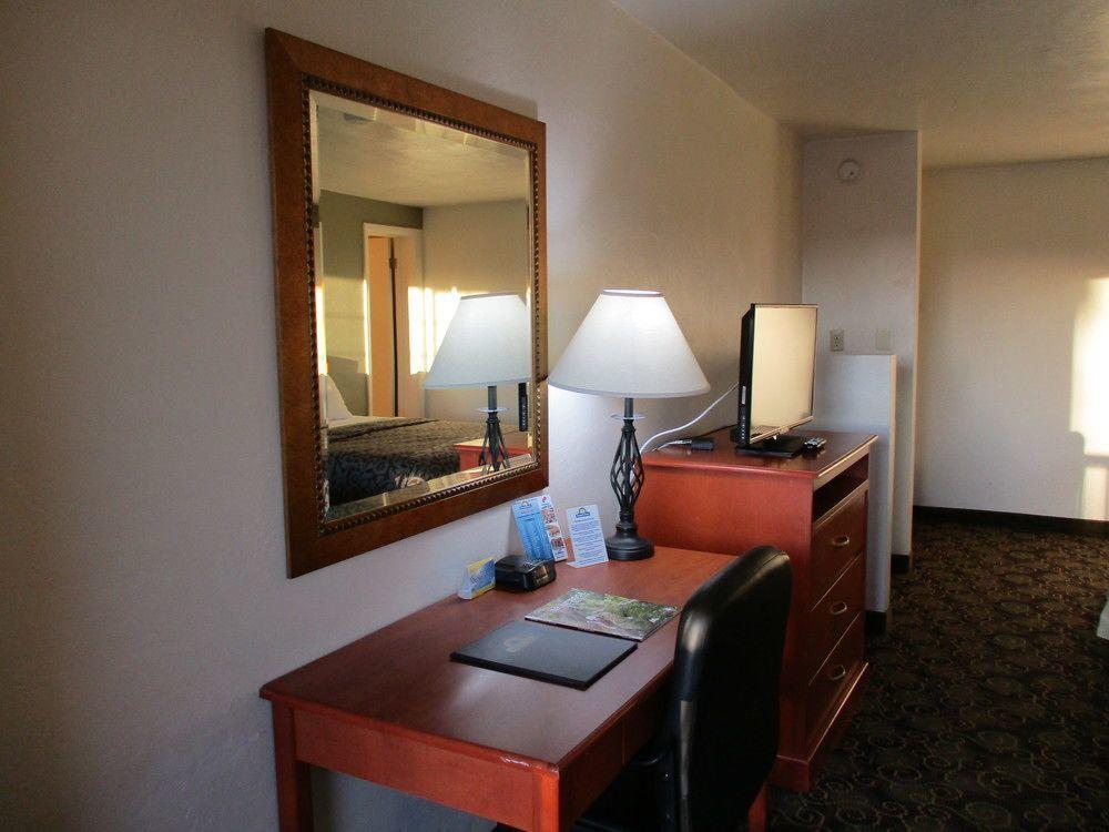 Days Inn By Wyndham Montrose Dış mekan fotoğraf